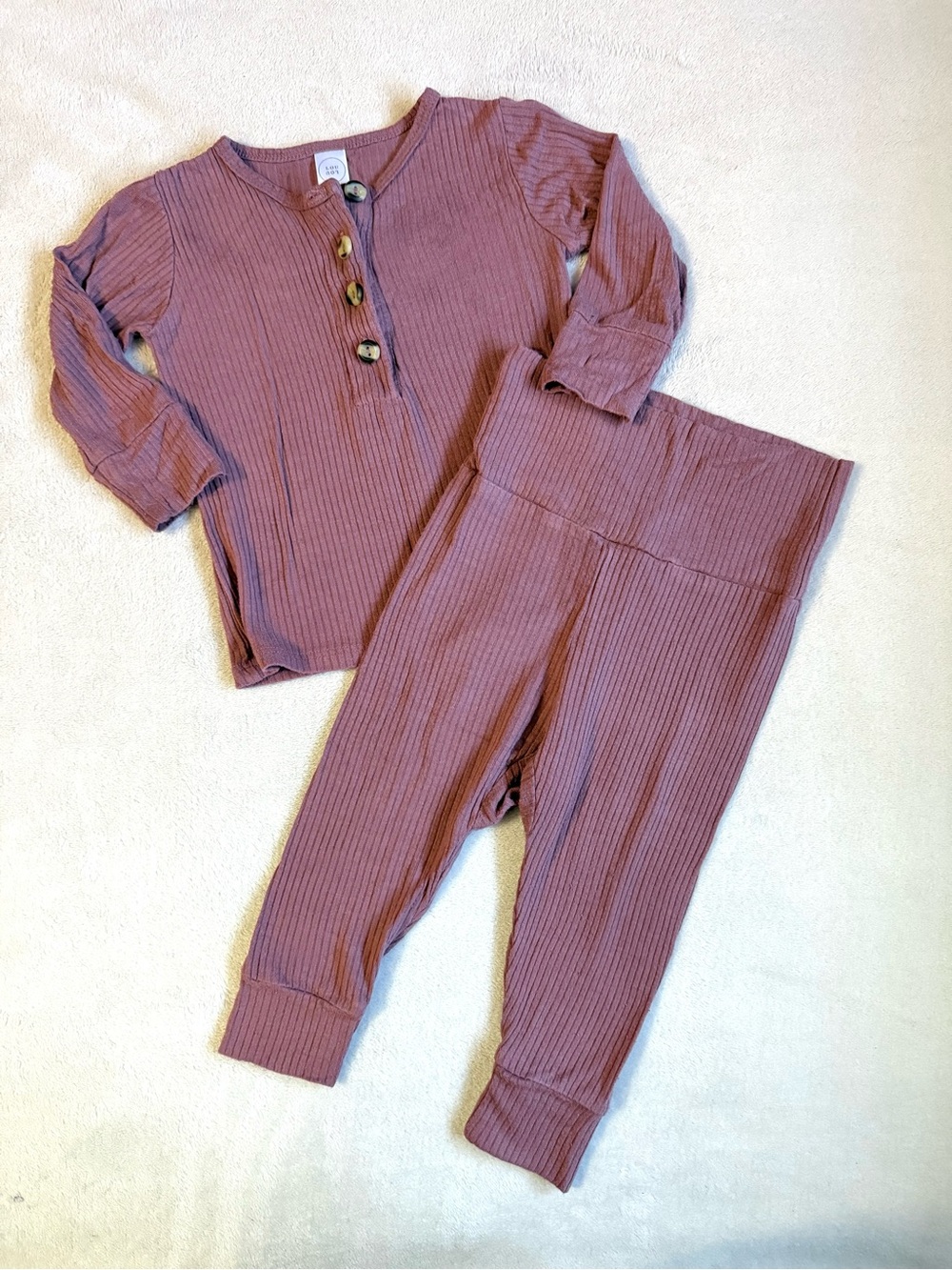Lou Lou and Company mauve ribbed Top and Bottom pajama Set 6-12 Mo
